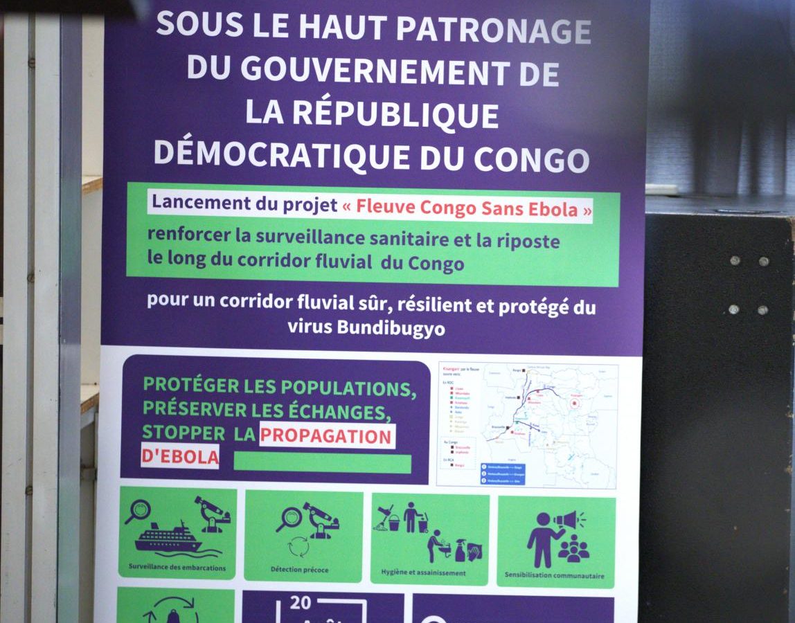 Crédit photo : Presse OMS (lancement du projet "Fleuve Congo Sans Ebola")