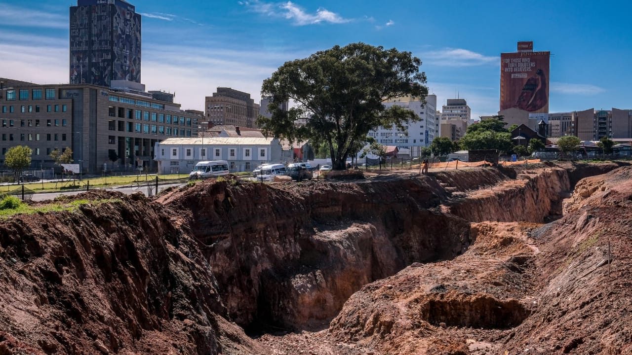 Source BFM : Effondrement de terrain à Johannesburg