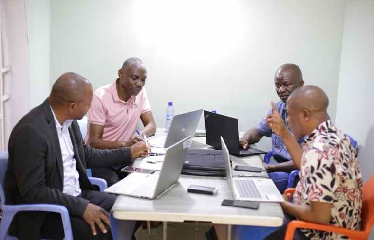 Image exclusive : Séance de travail entre ASADHO et VMD